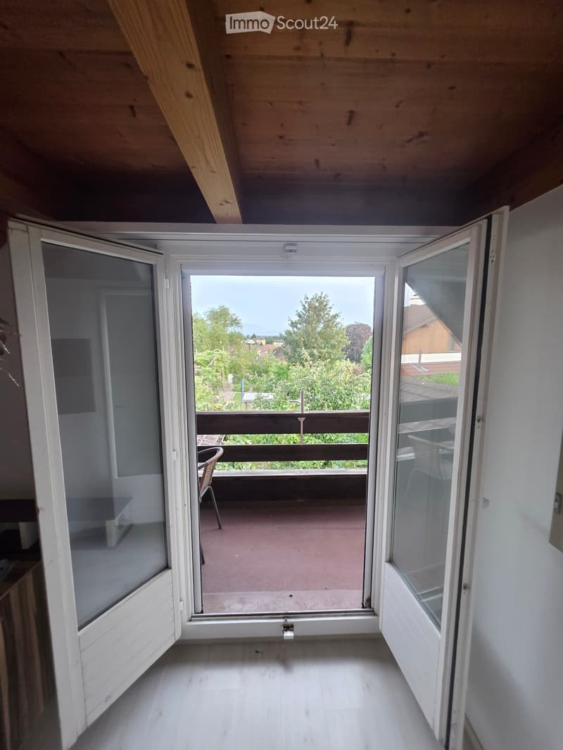 Furnished room with balcony and beautiful view (4)