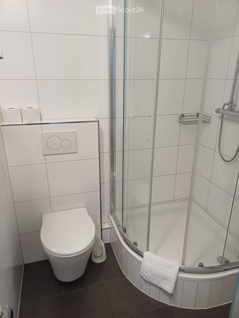 Monat Zimmer Hotelzimmer (2)