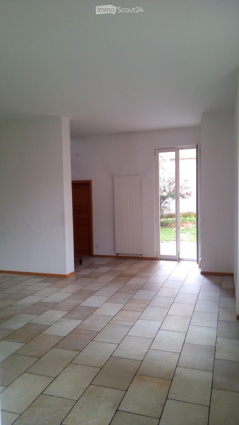 Affittasi casa triplex in Citta Vecchia (2)