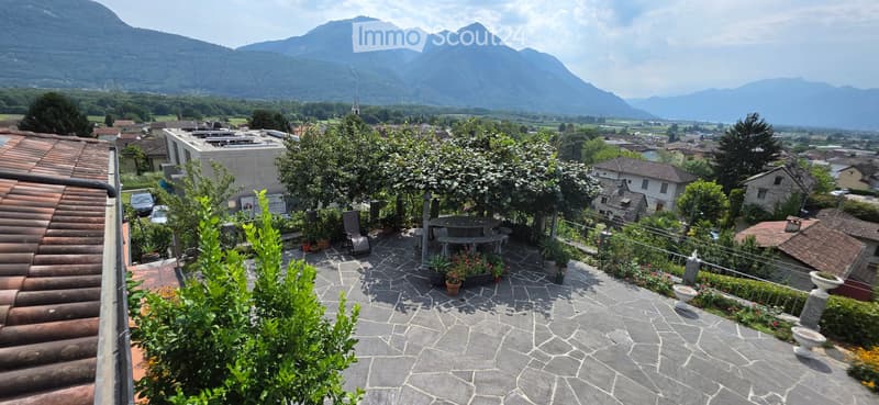 Zu Vermieten in Cugnasco Tessin79669 Ferienwohnung. (2)