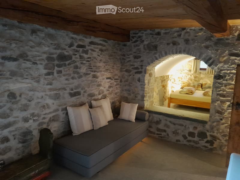 Charming apartment for rent in Sufers (2)