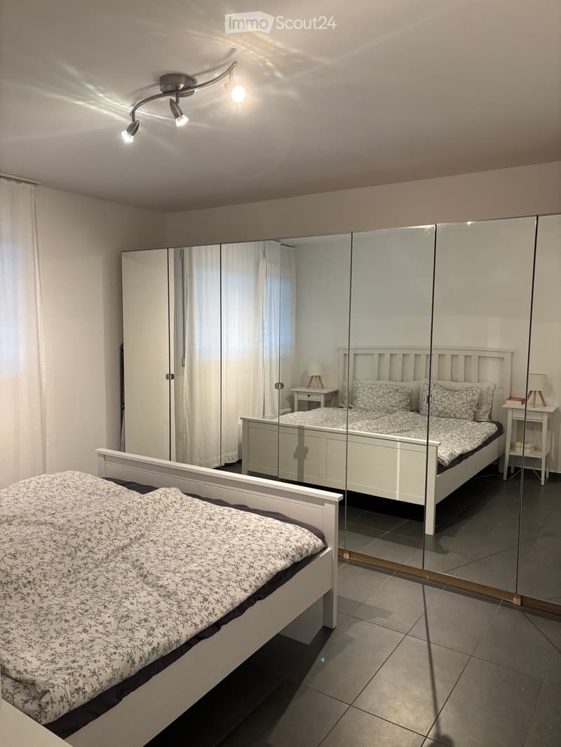 Suche Nachmieter für 2.5-Zimmer-Wohnung in Claro (4)