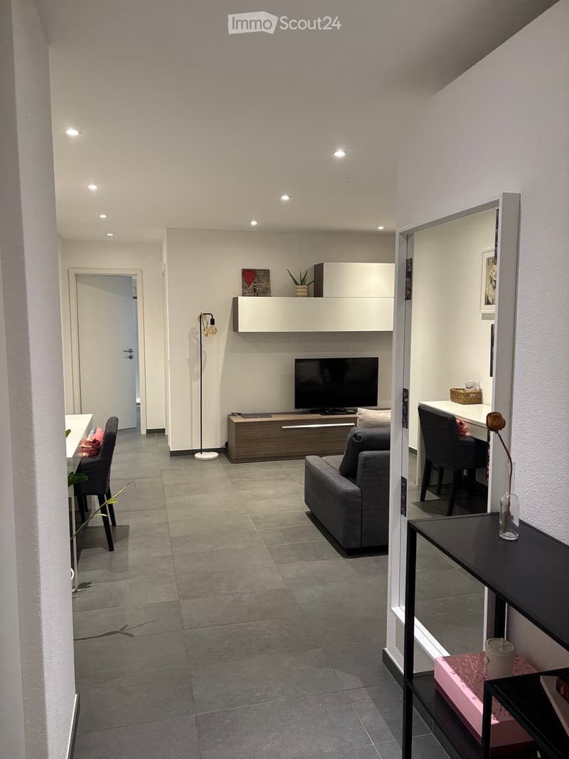 Suche Nachmieter für 2.5-Zimmer-Wohnung in Claro (5)