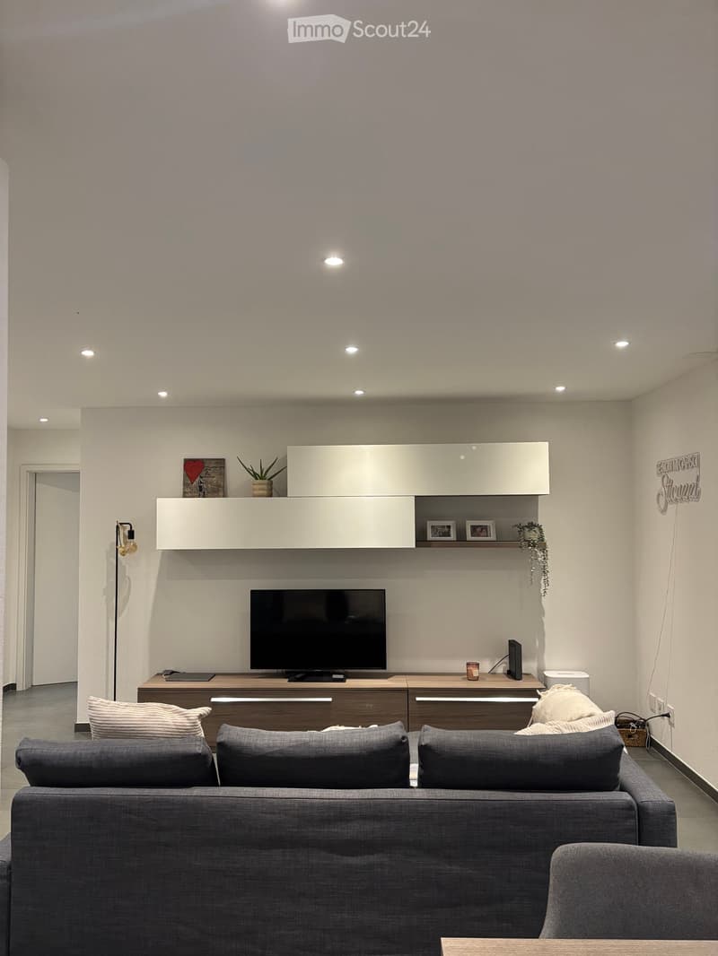 Suche Nachmieter für 2.5-Zimmer-Wohnung in Claro (2)