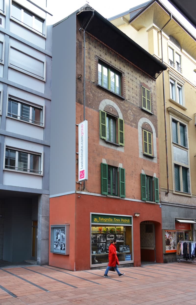 UFFICIO 3 LOCALI CENTRALISSIMO A CHIASSO (5)