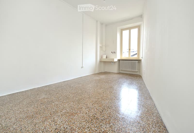 UFFICIO 3 LOCALI CENTRALISSIMO A CHIASSO (5)