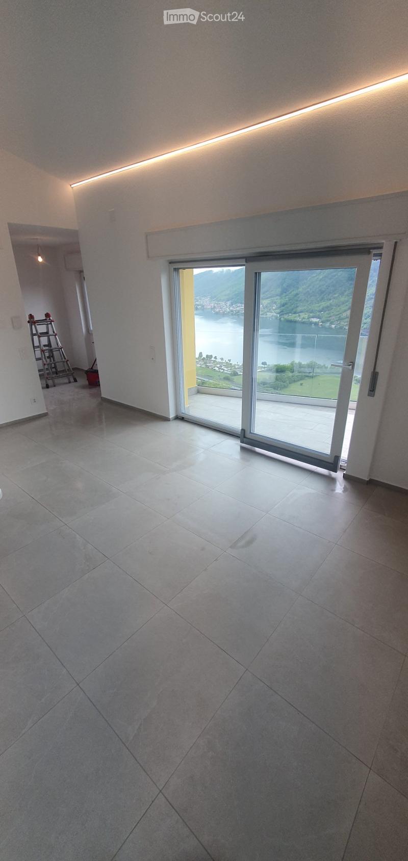 Casa ristrutturata vista lago (2)
