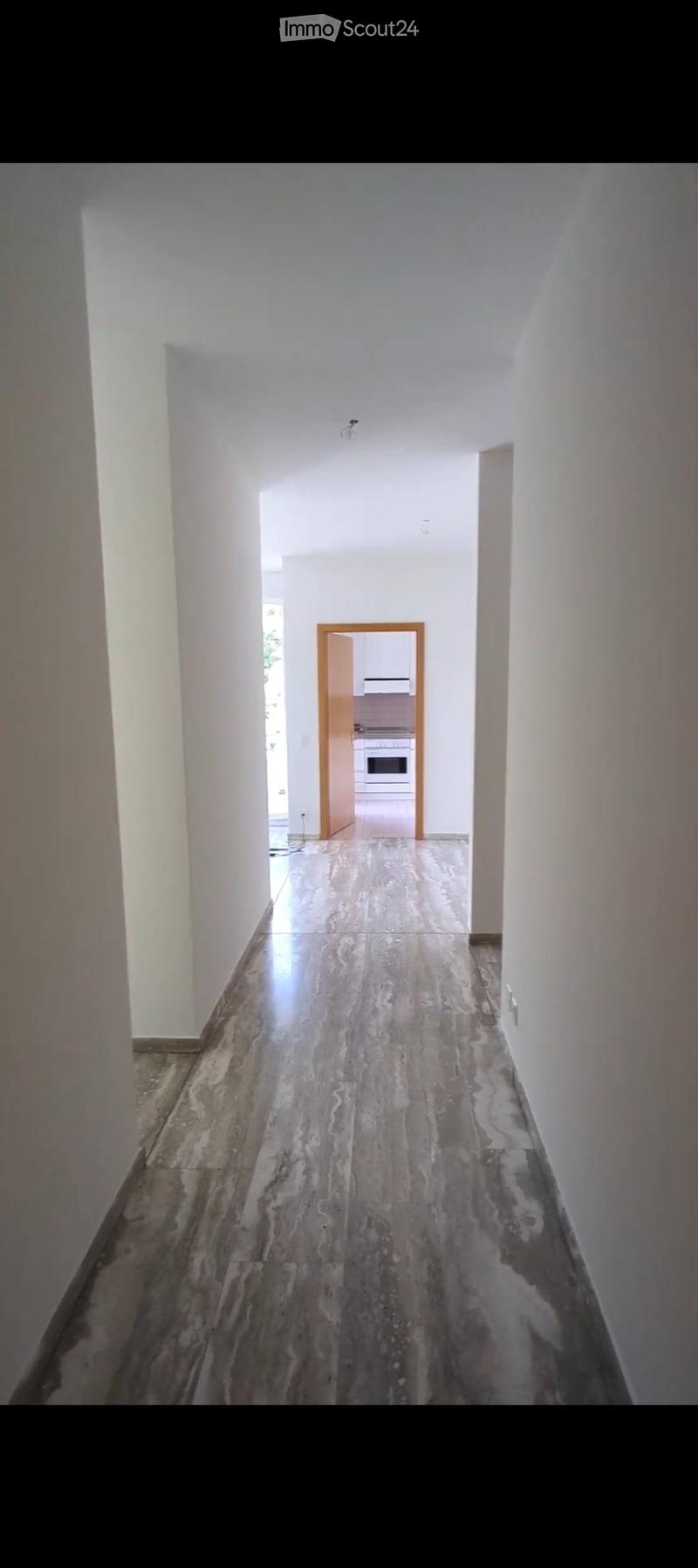 Prächtige und geräumige 4.5-Zimmer-Wohnung in Besso (110 m²) (2)
