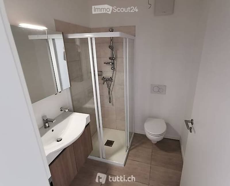 Moderno 3.5 locali a S. Antonino: Comfort e Zero Sorprese! (3)