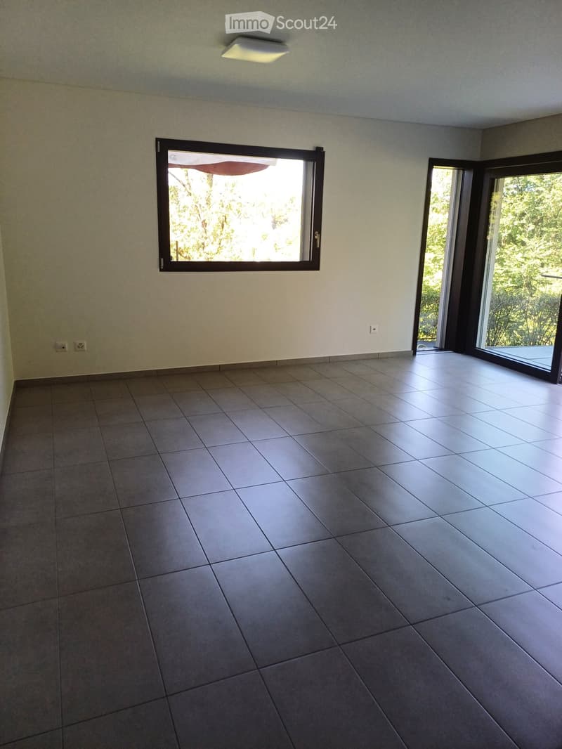 Appartement moderne de 2.5 pièces avec jardin privé (2)