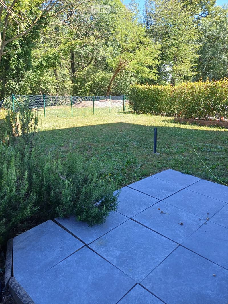 Appartement moderne de 2.5 pièces avec jardin privé (3)