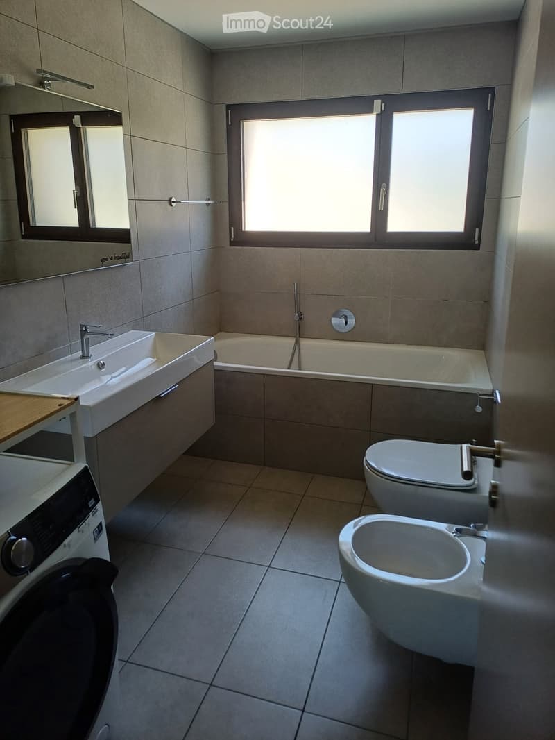Appartement moderne de 2.5 pièces avec jardin privé (4)