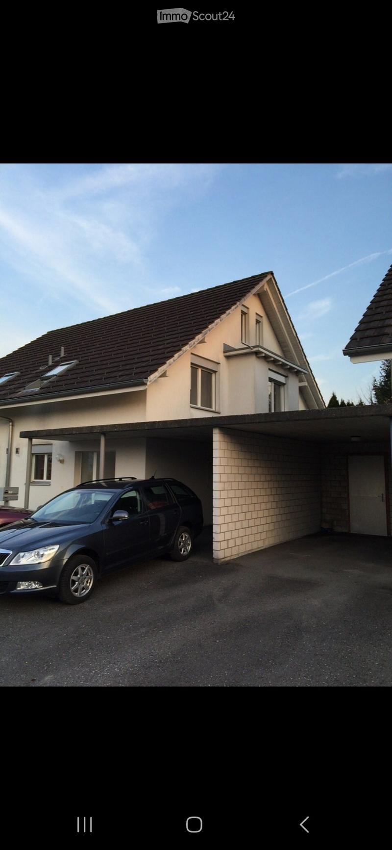 Une maison mitoyenne bien entretenue dans un endroit calme. (2)