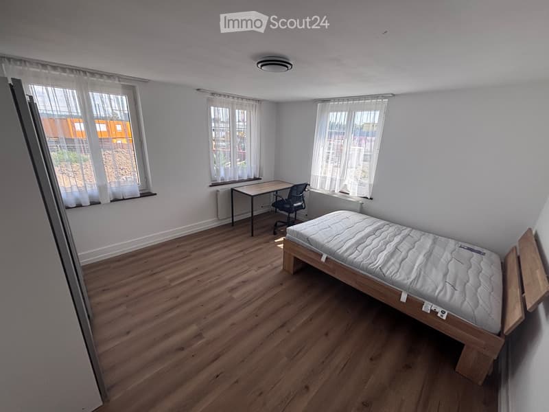 Möbliertes 17m²-Zimmer direkt am Bahnhof Bassersdorf (1)