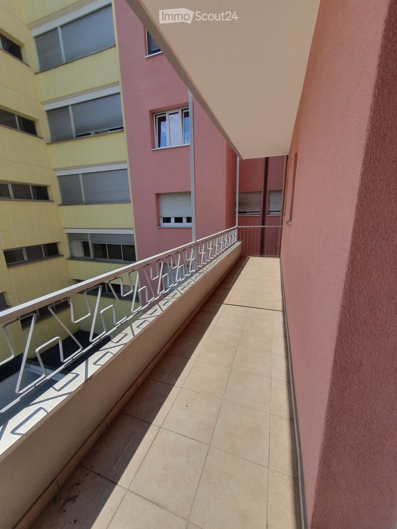 Affittasi 2.5 locali completamente ristrutturato (2)
