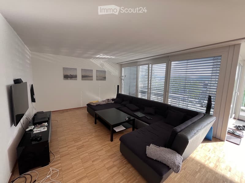 Roommate wanted for our shared apartment in Brüttisellen (2)