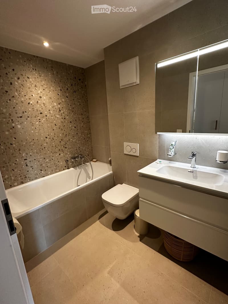 Schönes Apartment mit 3,5 Zimmern von sehr hohem Standard (5)