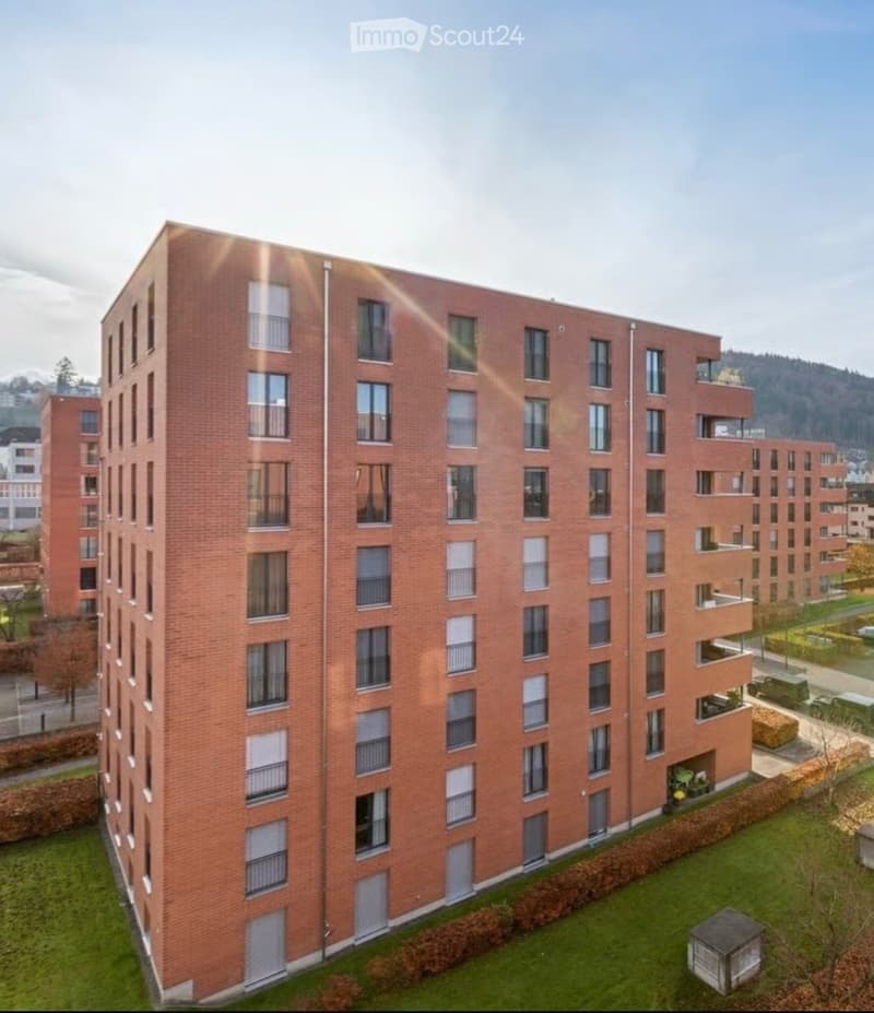 Befristete 5.5-Zimmer-Wohnung als WG ideal für 4er-Gruppe (1)