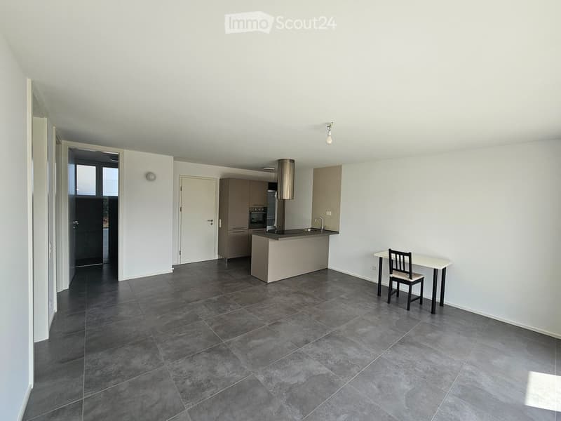Moderne 3.5-Zimmer-Wohnung im Erdgeschoss mit Garten (4)