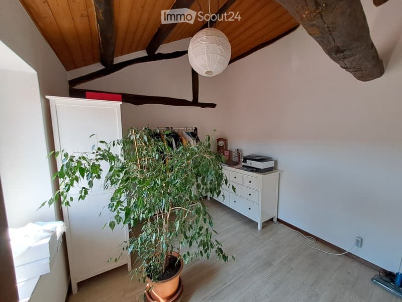 House with 4.5 rooms, exposed beams and fireplace in Miglieglia (4)