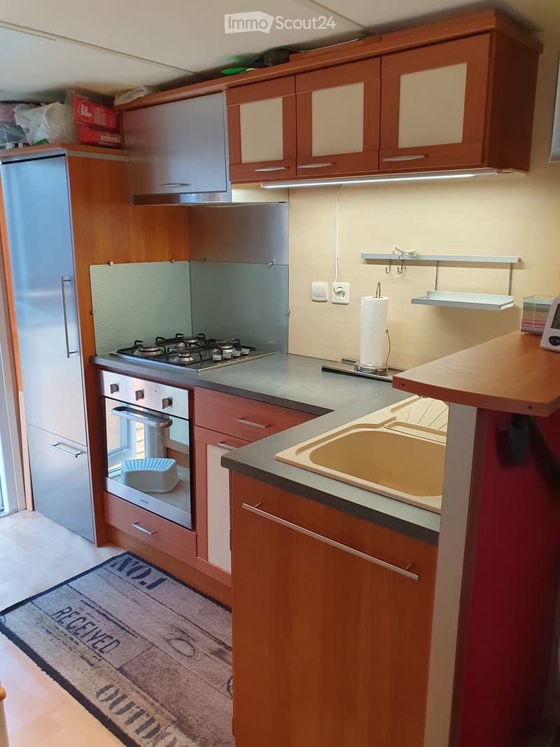 Zu verkaufen: Schönes Mobilheim mit Terrasse (3)