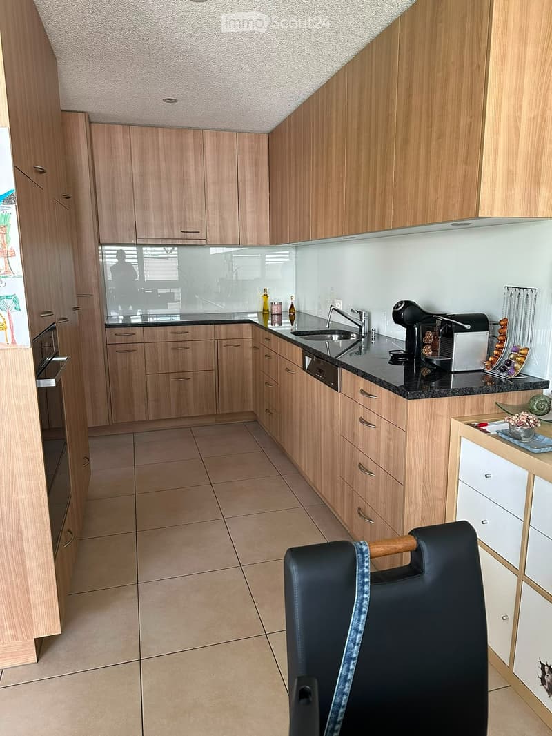 Helle 4.5-Zimmer Parterre Wohnung (1)