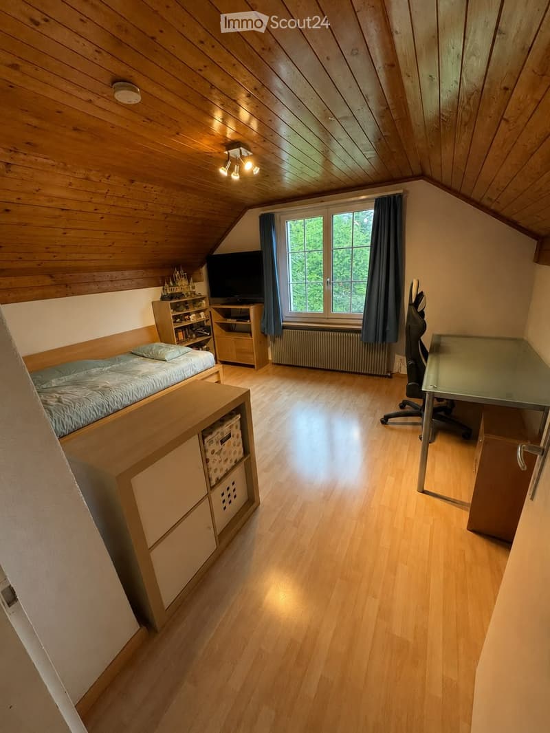 5-Zimmer-Haus an ruhiger Lage im Grünen (3)