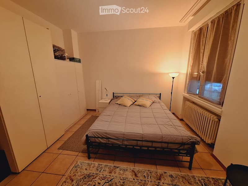Beautiful spacious room in a comfortable apartment in Chiasso (2)