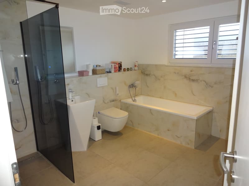 Furnished rooms in a high-quality house for rent. (2)