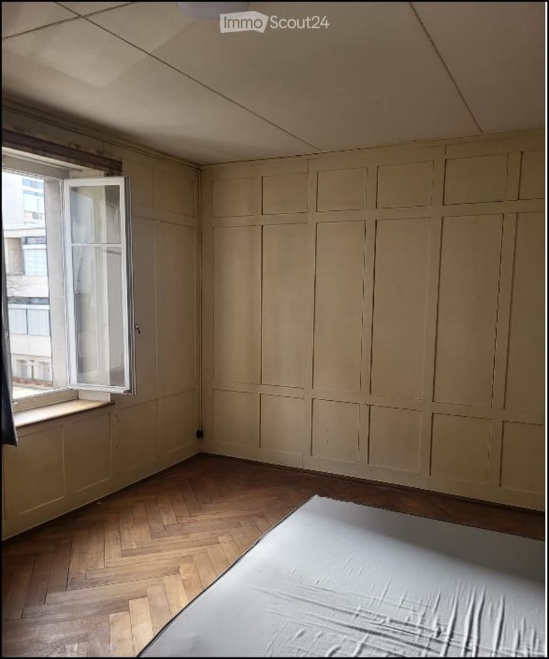 Une chambre en colocation est disponible immédiatement dans le centre d'Uster. (4)