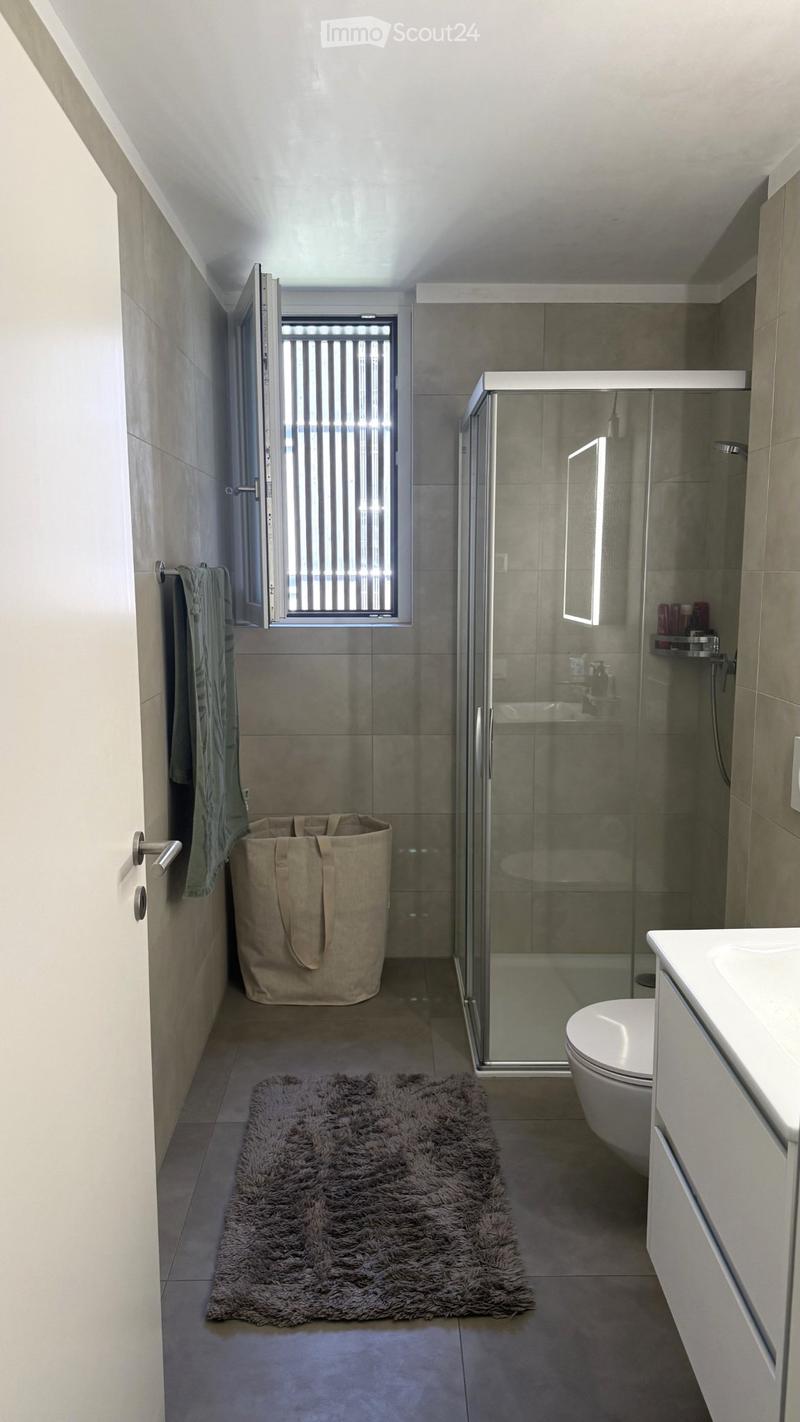 Ich suche einen Nachmieter für eine 2.5-Zimmer-Wohnung in Grono (GR) (2)