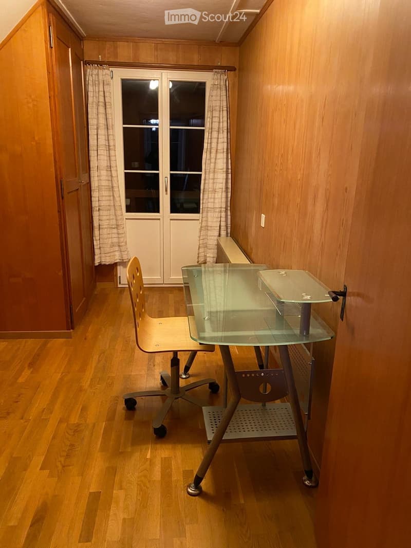 small rustic shared flat room with balcony (4)