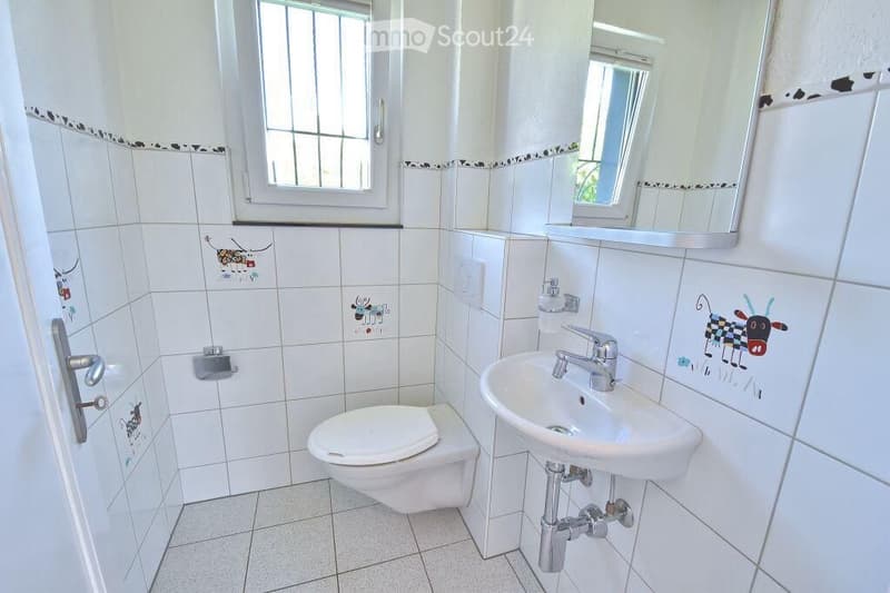 Tenant wanted for single-family house (3)