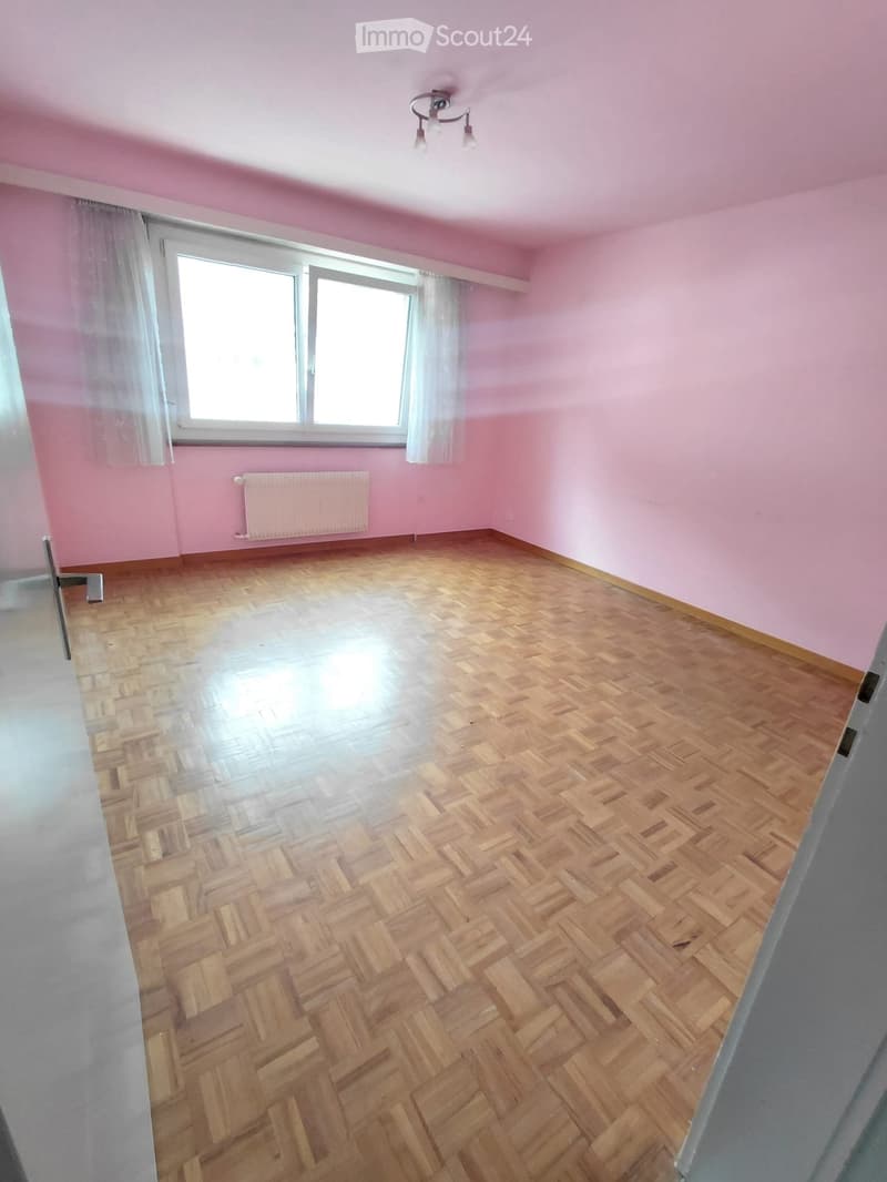 Frisch renovierte 3.5-Zimmerwohnung mit Balkon in Naters (1)