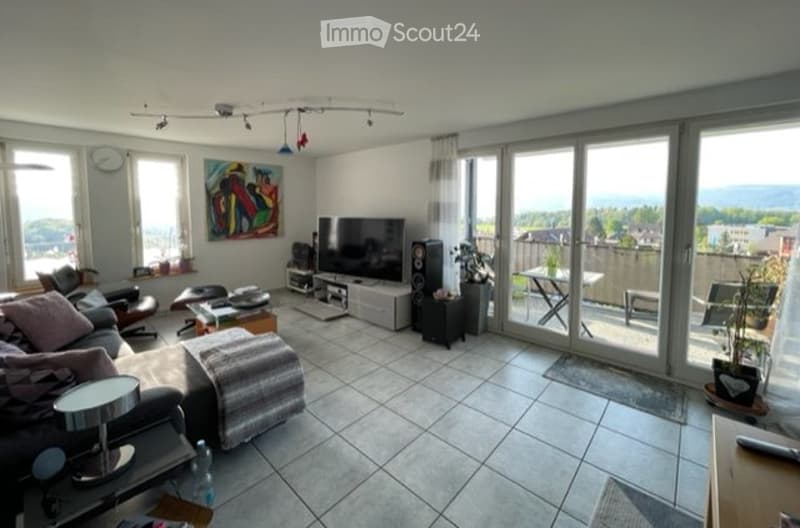 Blauen BL / helle 3.5-Zi.-Wohnung (110 m²) mit Südbalkon (5)