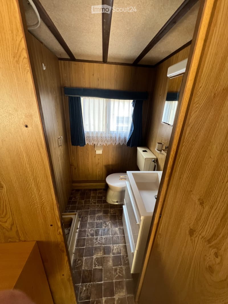 Mobile Home (3)