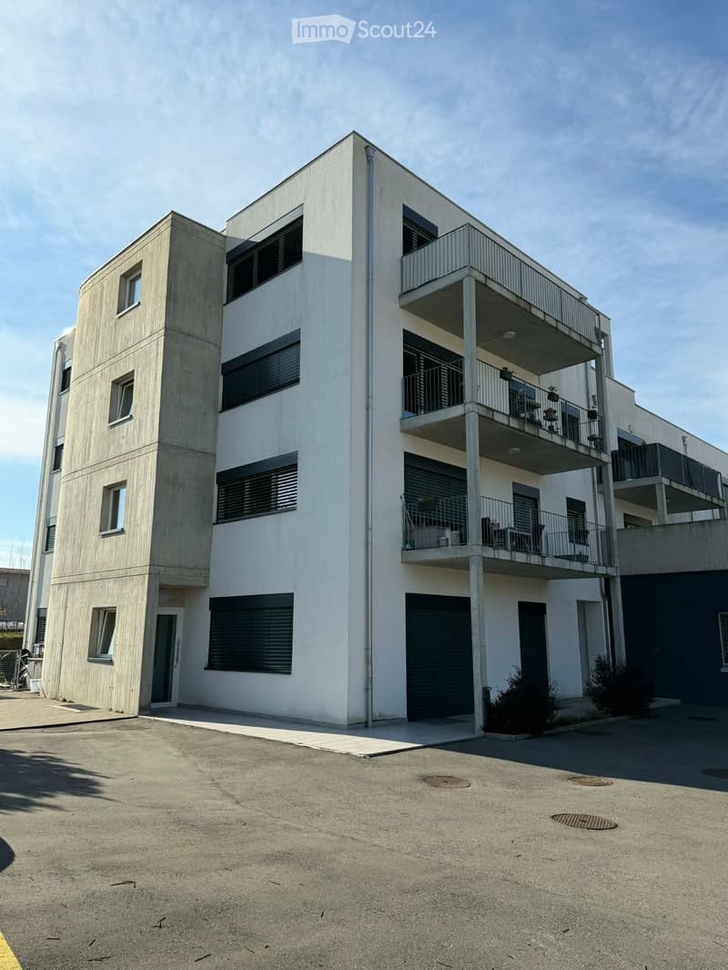 Affittasi appartamento nuovo 2.5 locali con balcone (1)