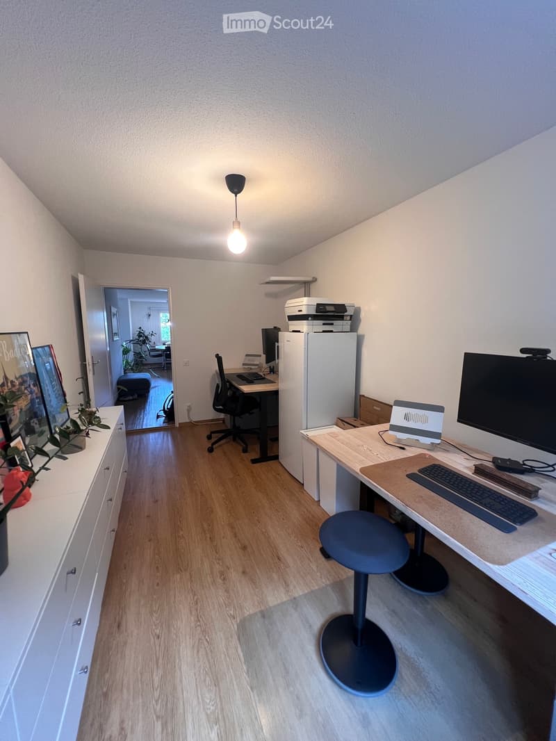 Helle 3.5-Zimmer-Wohnung mit Balkon in Baden (4)