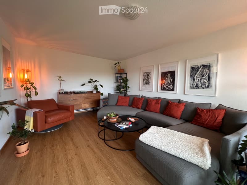 Helle 3.5-Zimmer-Wohnung mit Balkon in Baden (1)