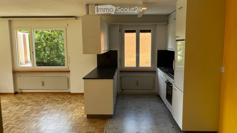 Bright 3.5 room apartment in a good location in Walenstadt (2)
