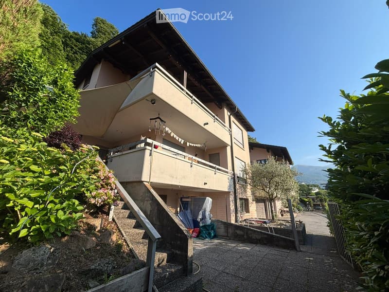 Großes Haus in Sureggio mit Bergblick (3)