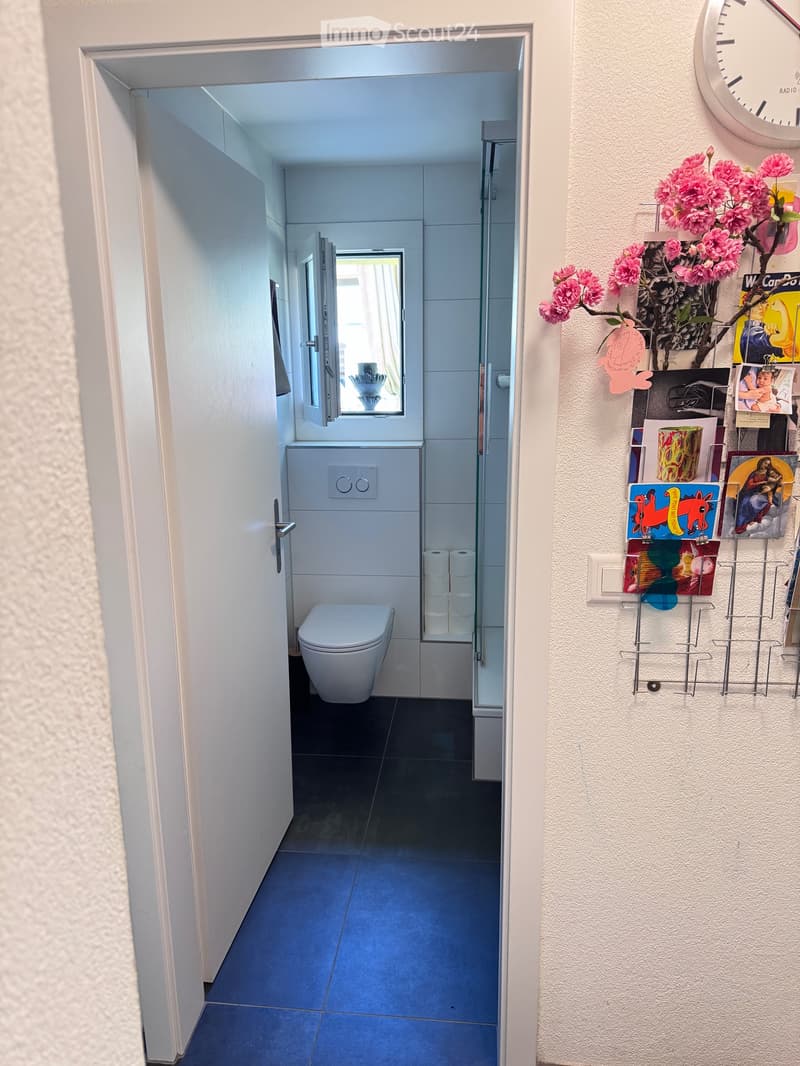 Shared flat room with own small bed (3)