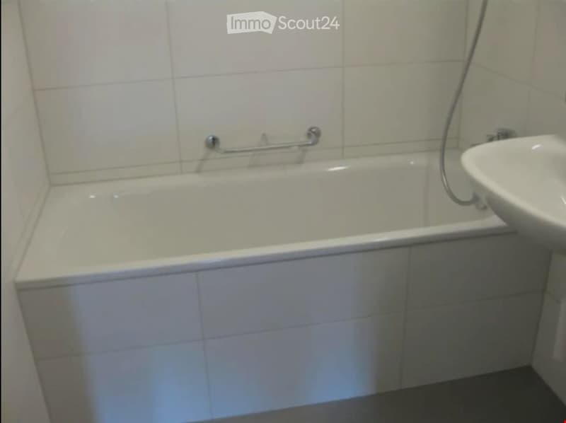 4.5 Zimmer-Wohnung in ruhigem Quartier (3)