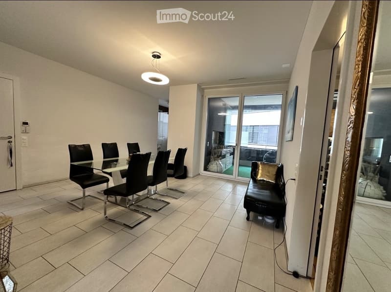 Modern 4.5-room apartment (105 m²) in top location (1)