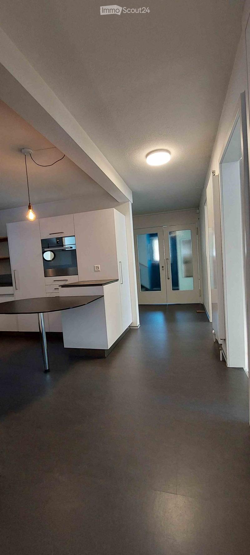 4 1/2-Zimmerwohnung und separates Studio in Zweifamilienhaus (12)