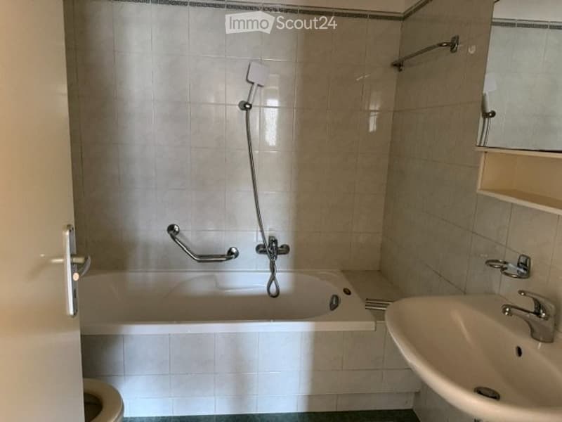 Caslano Wohnung 4,5 Zimmer mit zwei Badezimmern und Balkon (4)