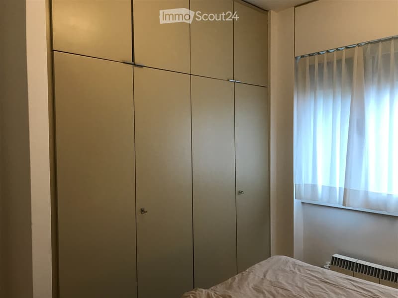 Modern 2.5-room apartment with balcony in Lugano (3)