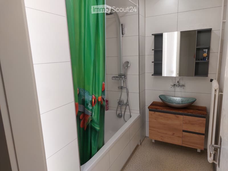 1 WG Zimmer 24'2m im grünen Adliswil mit Balkon (3)