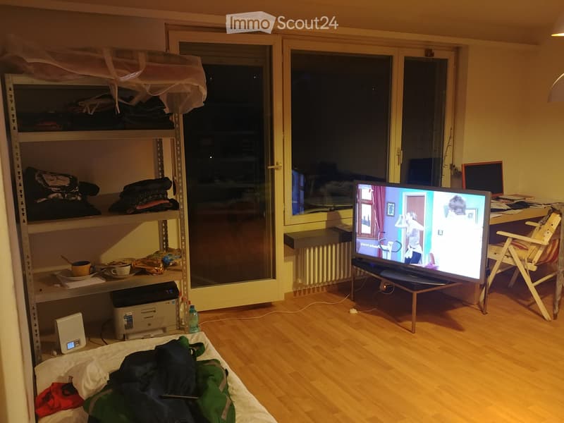 1 WG Zimmer 24'2m im grünen Adliswil mit Balkon (1)