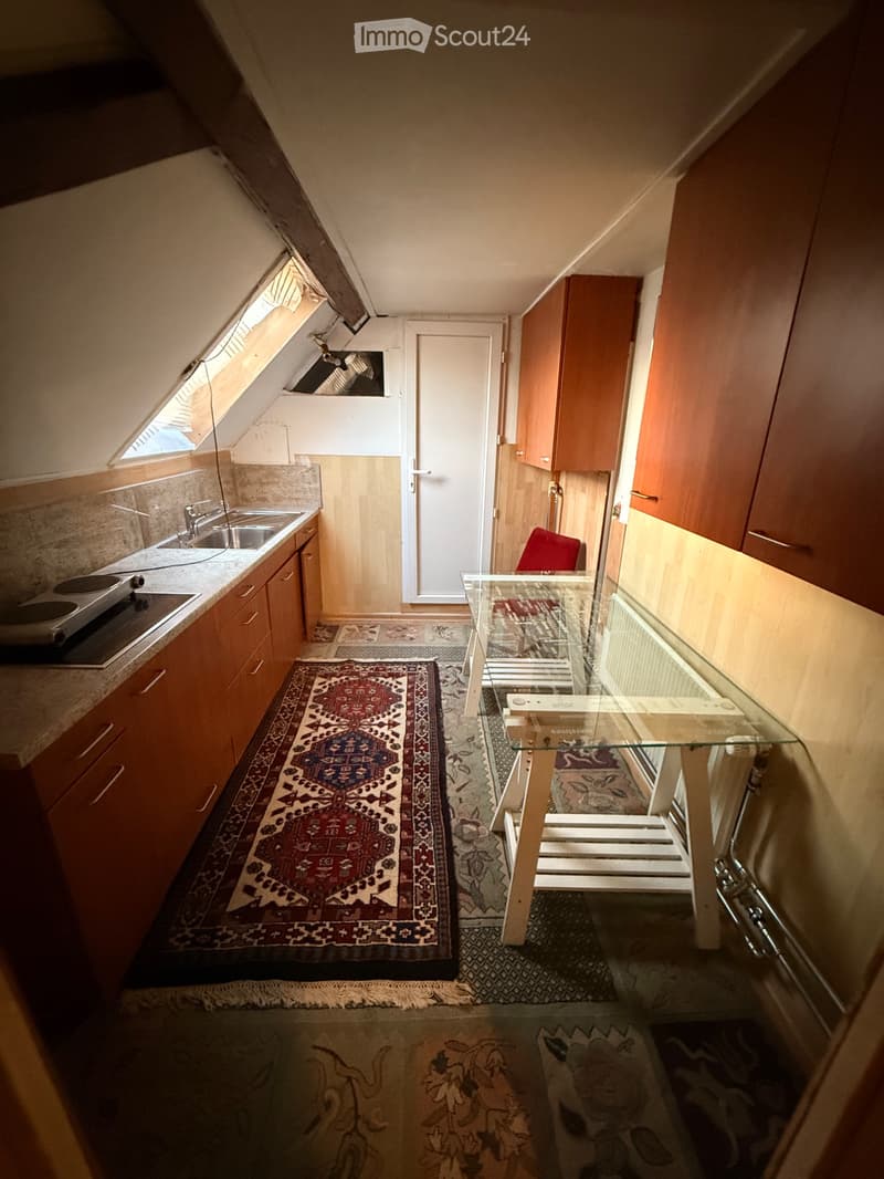 Room for rent (3)